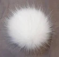 Add an fake fur extra pom